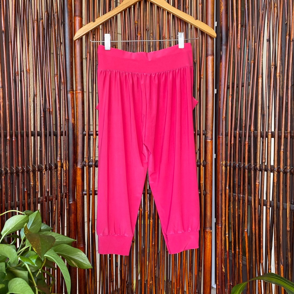 New Slinky Cropped Genie Pants - Picture 13 of 16